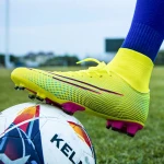 Soccer Shoes Men Football Cleats Soccer Boots Teenager Ankle High Tops Football Shoes ndoor Soccer Training Sneaker