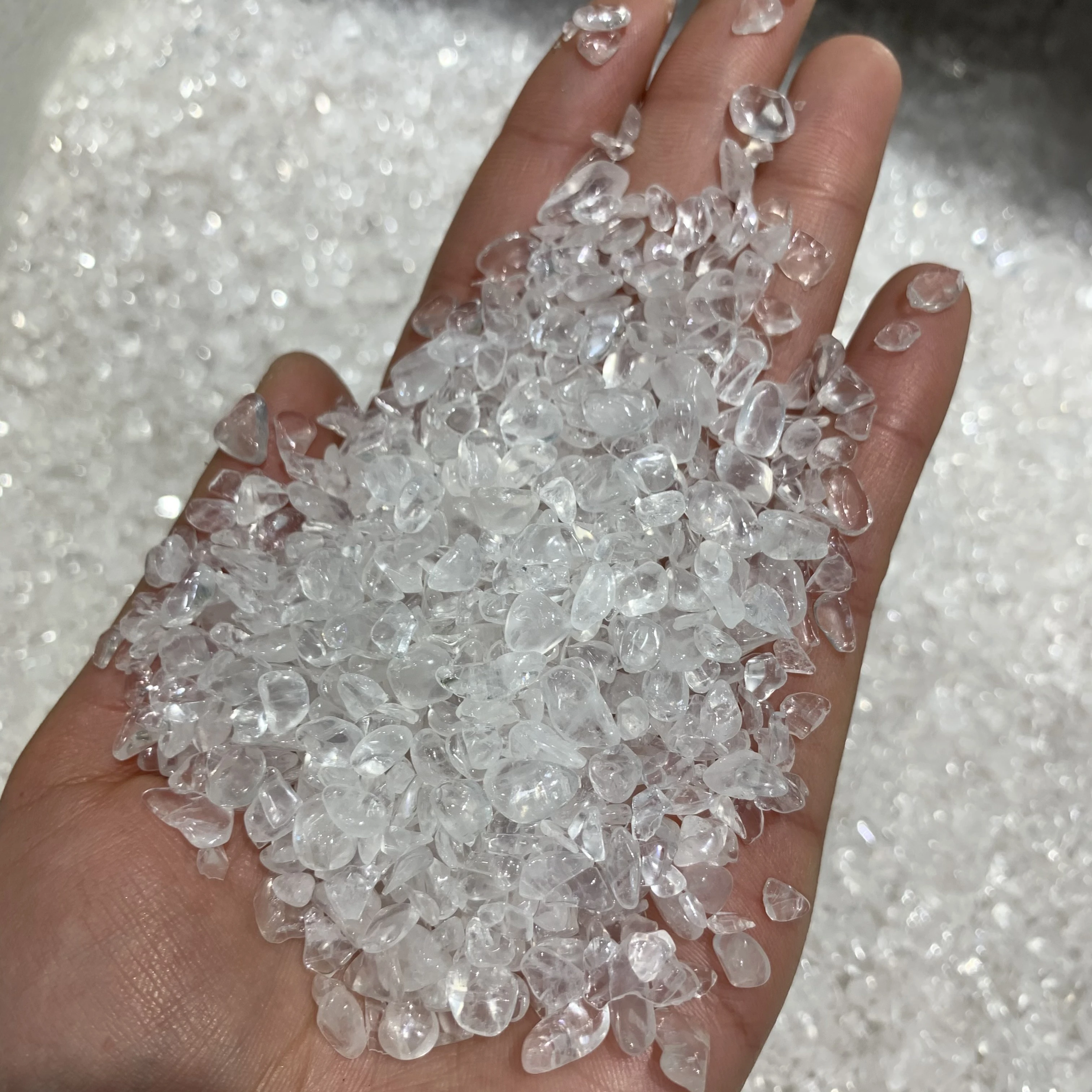 Wholesale Natural White Crystal Gravel Tumbled Healing Crystal Chips For Decoration