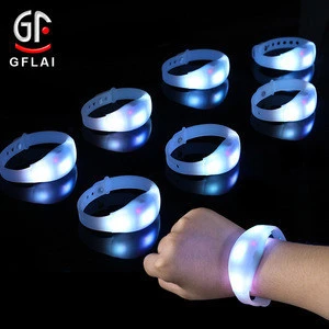 2020 Event Party Supplies Casino Games Group Control Programmable RF Remote Software Controlled Led Bracelet