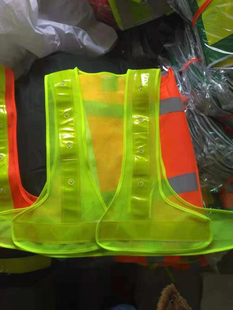High quality LED Lights glow in dark reflective Safety Vest for outdoor traffic working