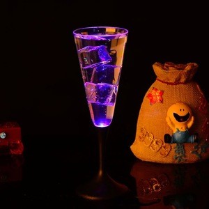 LED bar plastic wine glass