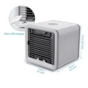 Office humidifier USB mini air conditioning cooling portable table fan