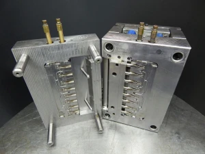 Plastic injection mold / Plastic mould / injection molding production