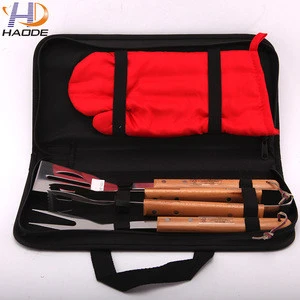Wooden handle Stainless steel Material and Other Accessories Type barbeque grill parts with apron and gloves