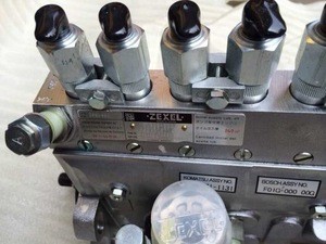 ZEXEL 6BT/6D102 injection pump 4063845, PC200-6/PC220-6 excavator engine parts 6738-71-1530