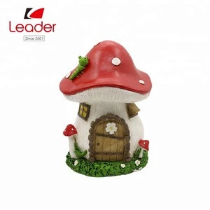 2018 Best-seller resin garden miniature mushroom house , miniature fairy garden