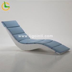 Best selling custom aluminum hotel project pool chaise lounge/in water swimming pool lounge
