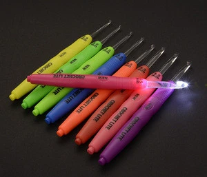 Dongguan wholesale wool yarn hand knitting with LED lighted crochet hooks