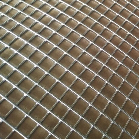 factory price of galvanized hot dipped welded wire mesh fencing