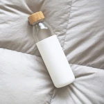 Free samples 2020 New High quality Borosilicate Glass Water Bottle 500ml with Mineral Stone Customized Supported