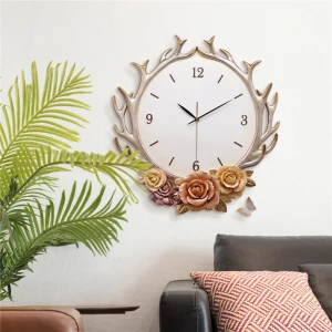 High quality Nordic style resin antler embossed decorative fashion personality living room wall clock