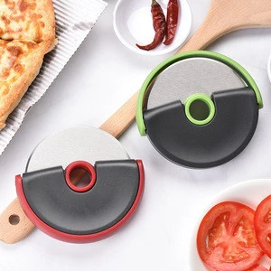 Kitchen Gadget Stainless Steel Pizza Cutter Wheel With Protective Blade Guard