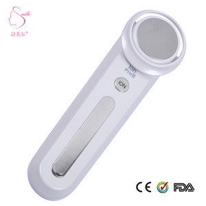 Mini ionic facial cleansing device/ introduce nutrition into deep skin