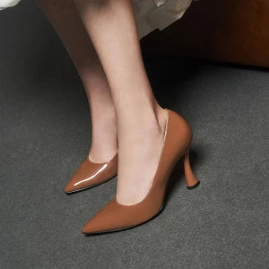 Patent spool heel pointed toe lady pumps shoe high heel shoes