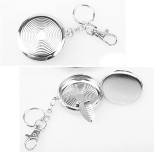 Pocket Ashtray Portable Ashtray Outdoors Round Cigarette Ashtray With Keychain Stainless Steel Smoking Accessories