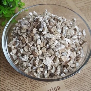 Silver vermiculite for fireproofing board