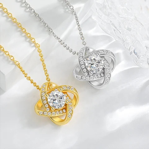 Wholesale Saudi Silver Gold Plated Stainless Steel Clavicle Twist Chain Zircon Clover Heart Pendant Necklace for Women