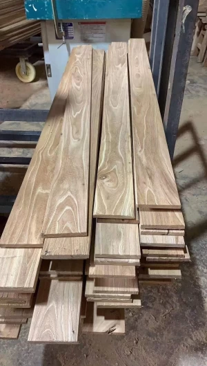 Elm Wood Stripping Pattern Board