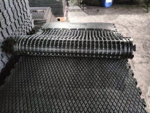 Haima Rubber stable mat – Diamond Amoebic design with Interlock and Grooved bottom
