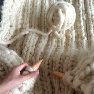 130 colors in stock giant super chunky hand knitting merino wool bulk thick yarn for hand-knit of throw,blanket with photo