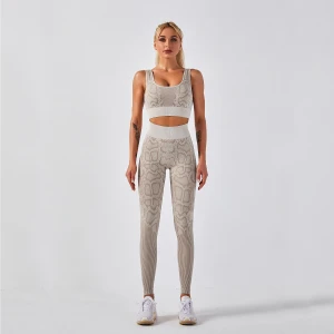 2021 new hot sale wholesale fitness plus size women female sports pans and bra yoga set