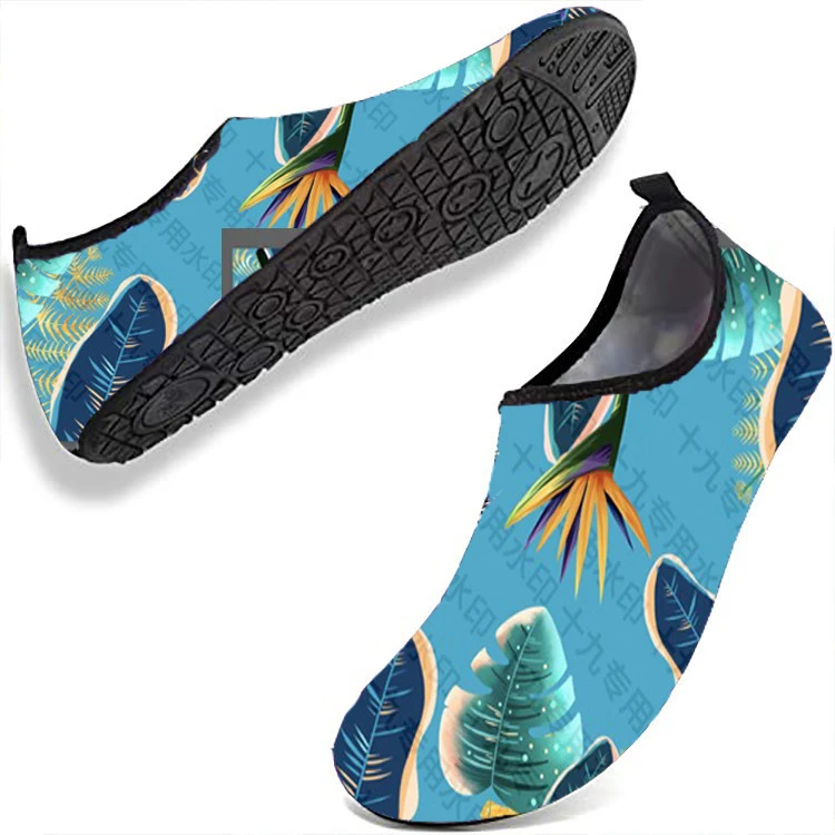 Custom Women Water Lightweight Breathable Slip On Aqua Diving Shoes