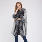 Customized Style Women Cashmere Wool Coat with Fluffy Fox Fur Trim