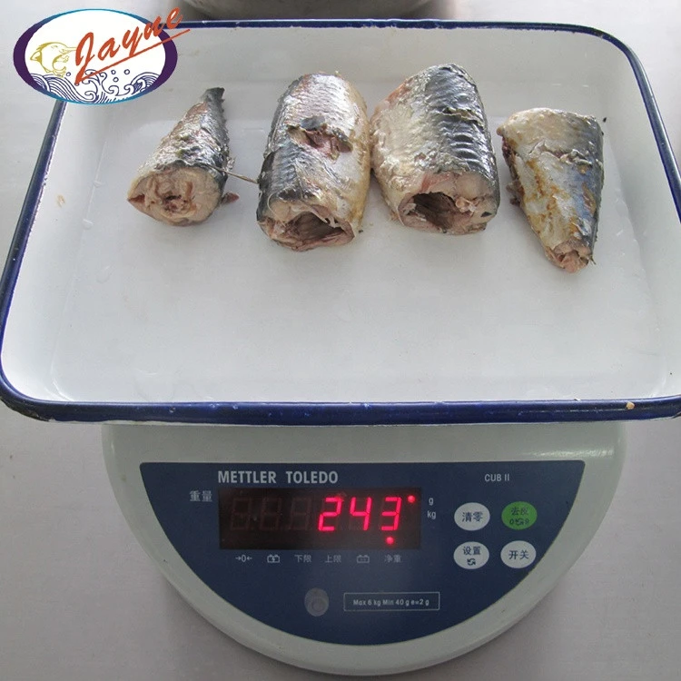 Factory wholesale promotion custom fresh 425g canned mackerel fish in brine