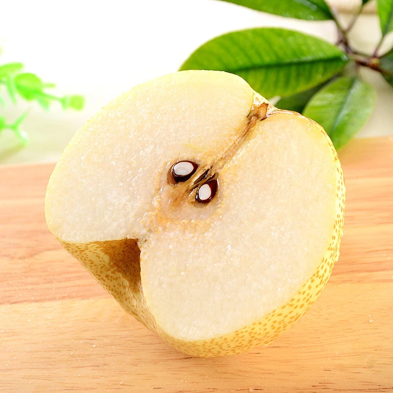 Fresh and sweet Shaanxi Pear