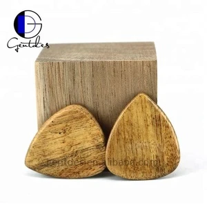 Gentdes Jewelry Customized Natural Wood Guitar Pick Wholesale