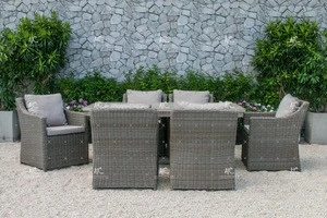 Hot Luxury Wicker Synthetic Rattan Garden Furniture dining table and chairs set
