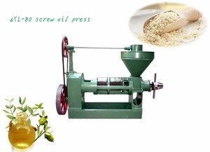 Low Price High Output oil pressers olive oil extracting machine/small cold oil press/Oil Making