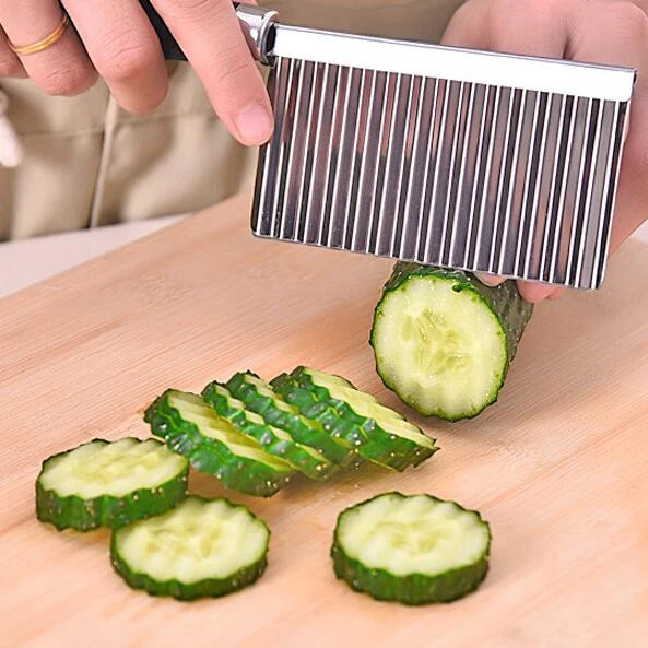 O349 Stainless Steel Vegetable Fruit Cutting Blade Peeler Kitchen Tools Potato Wavy Edged Knife