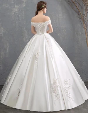 off shoulder wedding gown applique lace wedding dress with long veil