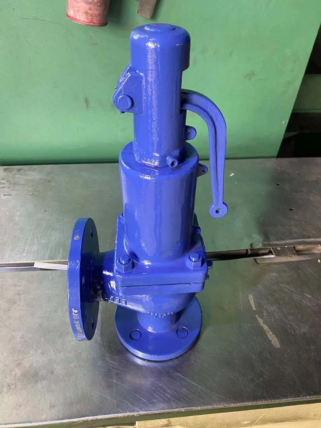 Production of standard DIN safety valves made of cast steel