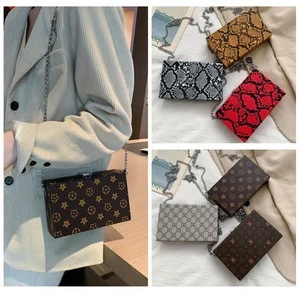 Wholesale Famous Brands Luxury Designers Snake Print Lady Messenger Handbag Fashion Chain PU Shoulder Women Crossbody Bag