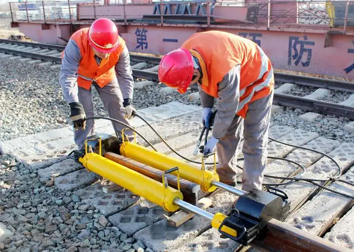 Buy Hydraulic Rail Tensor Railway Maintenance Machine Factory Supply ...