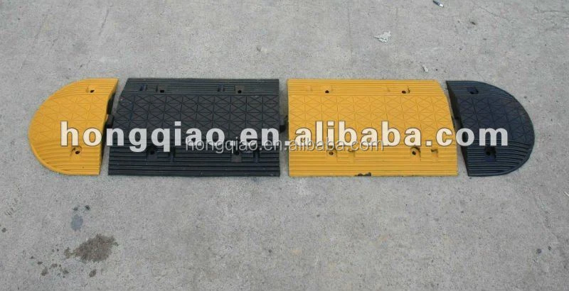Black&amp;Yellow Road Safety Rubber Speed Bumps 25cm