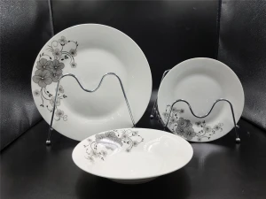 China factory direct sales 18pcs round porcelain dinner set with fashion flower design ceramic tableware