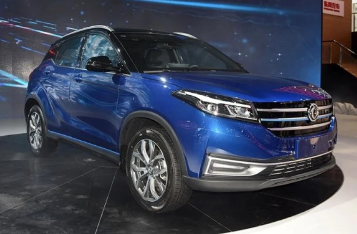 Chinese top  brandnew listing long mileage more than 400km 4 doors 5 seats automatic electric suv car