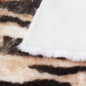 Factory directly sale fade 100% polyester  high quality softly and smooth fabric faux rabbit fur