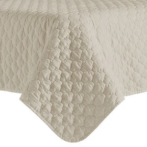 high quality 100% polyester quilted bedspread sets in solid color