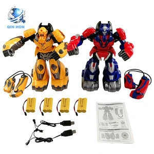 High Quality body feeling battle deformed robot,remote control fight robot toy
