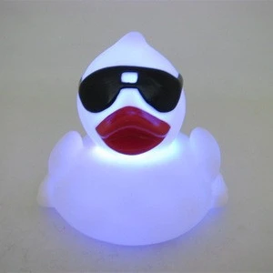 LED flashing light up bath toys for baby
