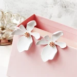 New Designs Earrings Women Jewelry Wholesale Flower  Hoop Earrings Fashion Earring
