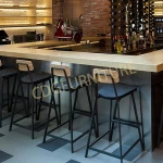 New Modern Metal Bar Stool Chair Wholesale Industrial Design Wooden Bar Stool For Bistro Cafe Shop Concept