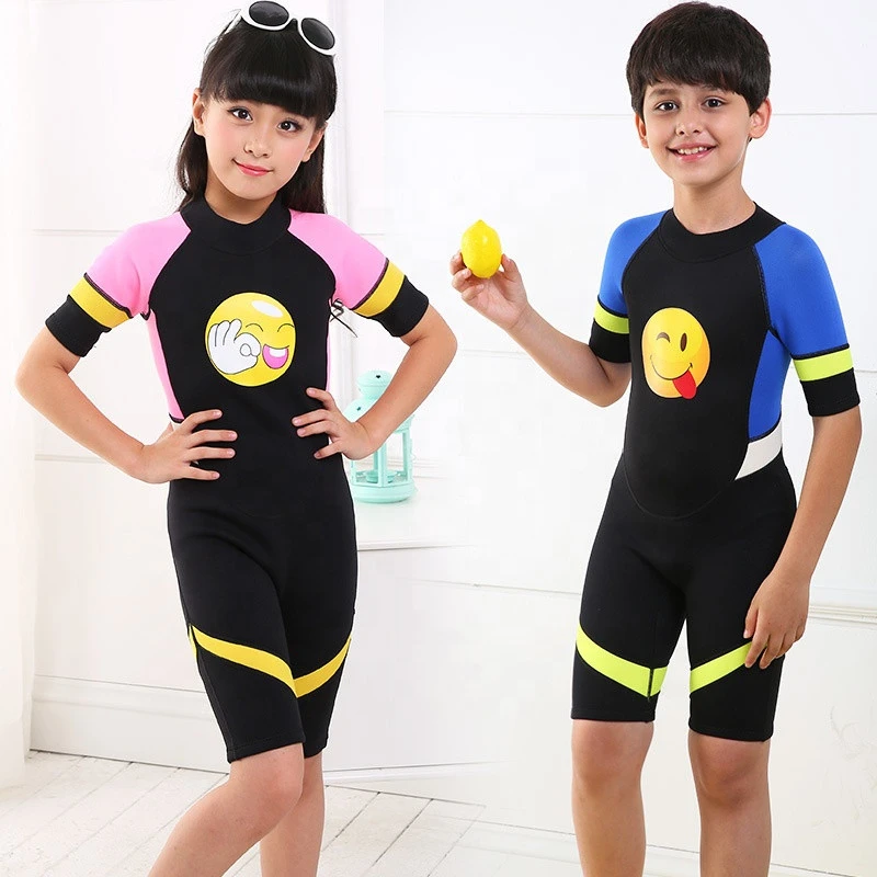 Professional customized fashion waterproof Children&#x27;s wetsuit IN Europe