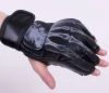 Split fingers boxing gloves