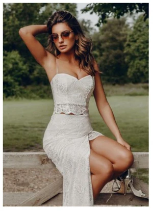 free shipping Beach Wedding Dress 2019 2 Pieces Spaghetti Straps Lace Tulle Side split Princess Wedding Gown Tulle Bridal Dress