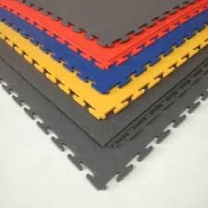 PVC Interlocking Floor Tile 500*500mm Smooth Surface For Use In Garages Workshop And Factories